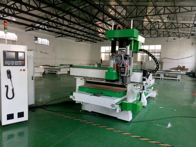 江苏南京板式家具加工中心自动上下料加工中心开料机厂家价格
